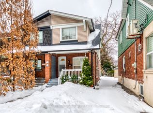 977 Broadview Ave, Toronto, ON M4K 2R9