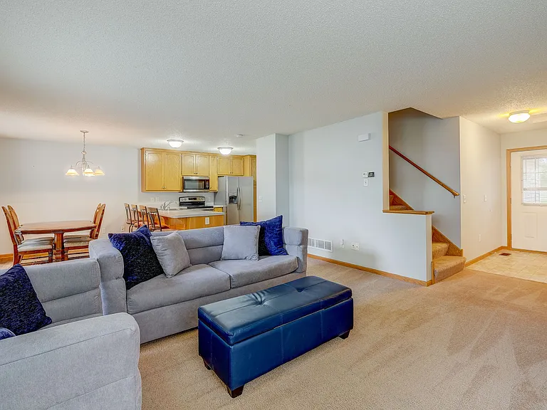 1005 6th Ave NE — Photo 4