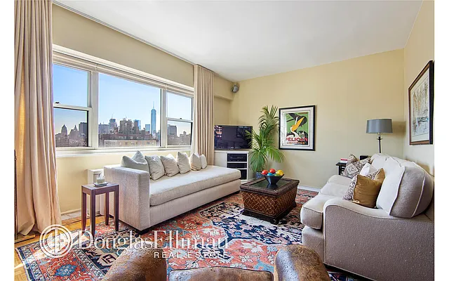 Sold by Douglas Elliman | media 6