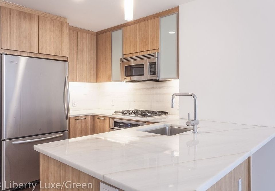 1st image of 200 N End Ave APT 5S