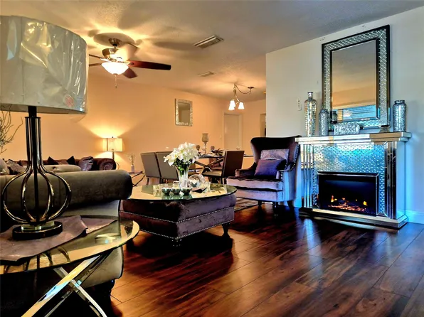 1390 NW 70th Lane, Margate, FL 33063