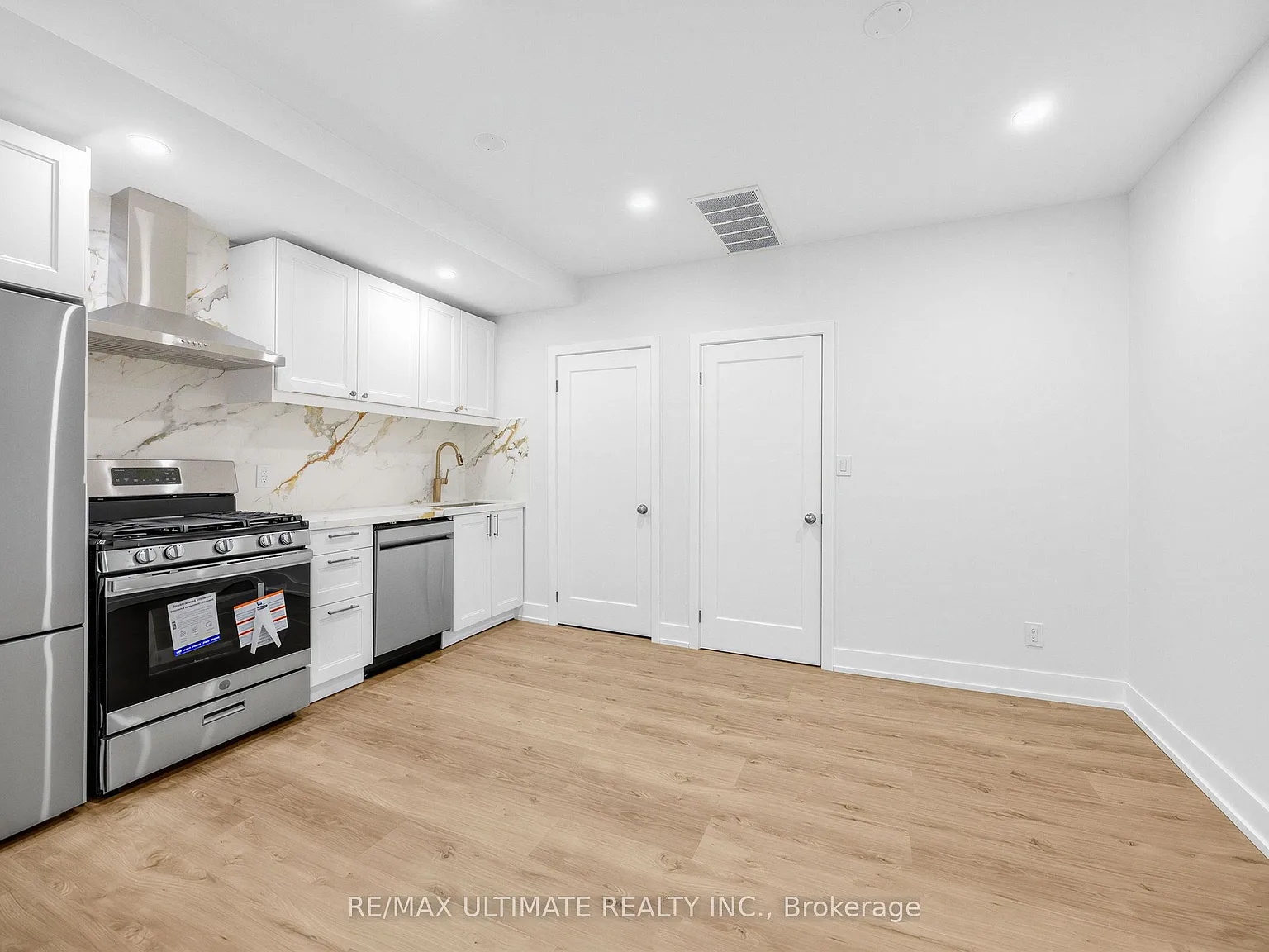 2 bed, $2,700 — Photo 4