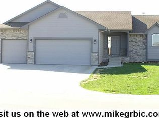 4445 E Falcon St, Wichita, KS 67220