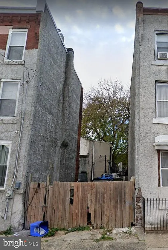 840 N 43rd St photo 1