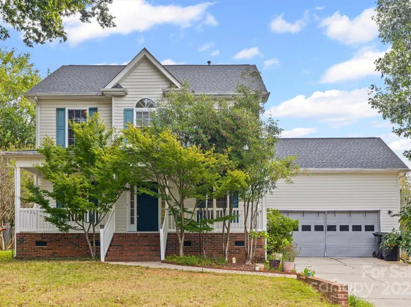 2216 Ulverston Dr, Rock Hill, SC 29732