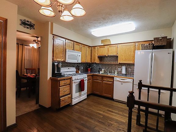 5th image of 2501 Gindy Dr