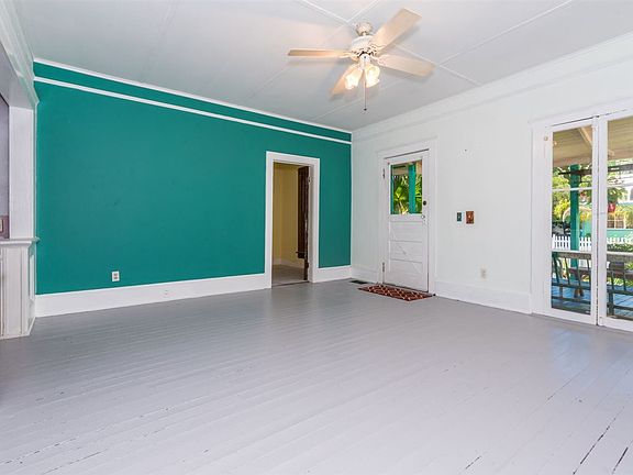 4th image of 85 Duero St