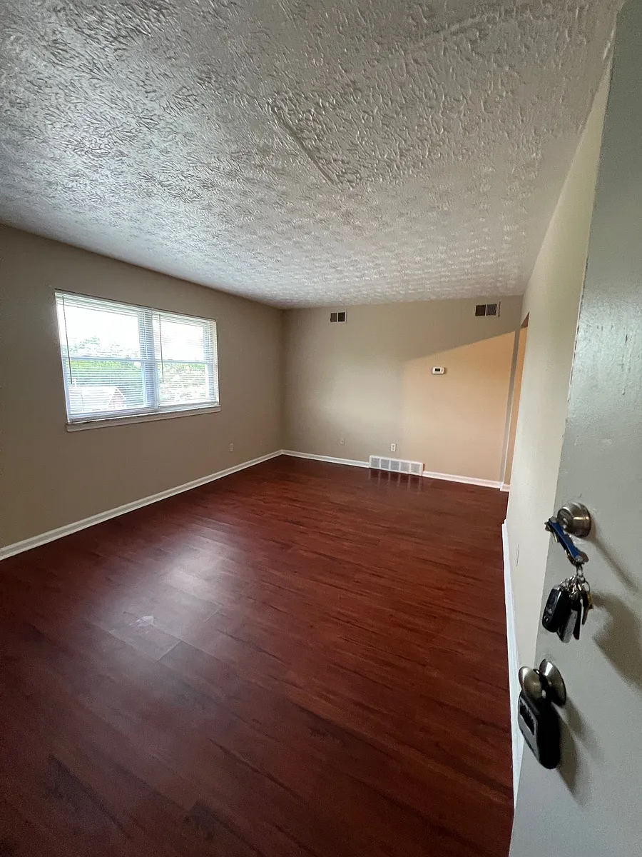 Building Photo - 1804 Dalton Ct #1