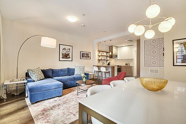 1st image of 206 E 20th St Penthouse 2