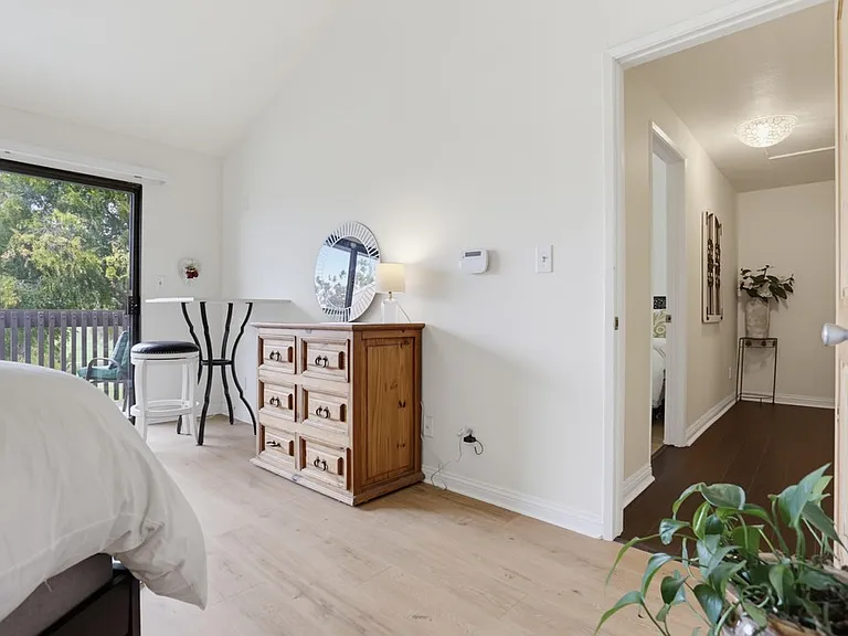 2508 Navarra Dr #403 — Photo 24