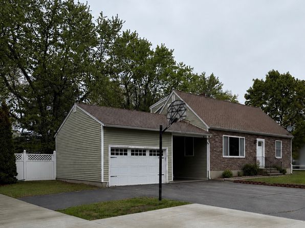 34 B St #34