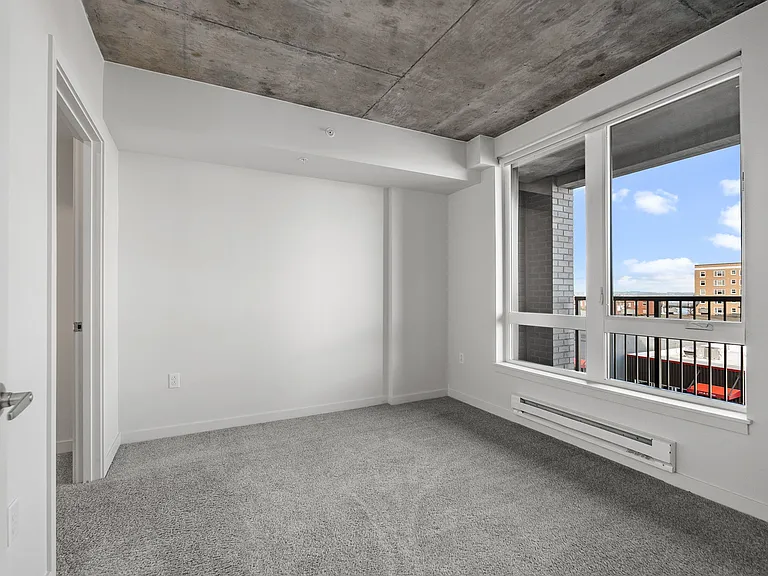 Stadium Apartments — Photo 56