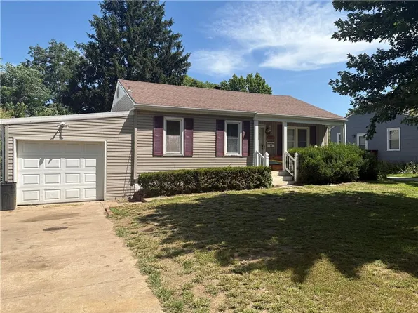 10412 E 26th St S, Independence, MO 64052