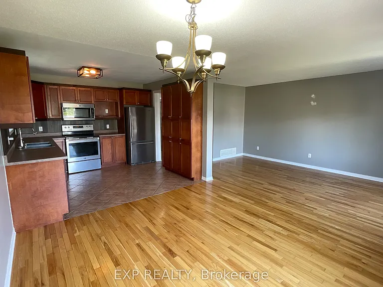 2175 Patricia St — Photo 6