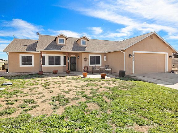 2nd image of 26455 N Bull Snake Rd