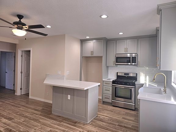 5th image of 668 W Bonnie Brae Ct #B