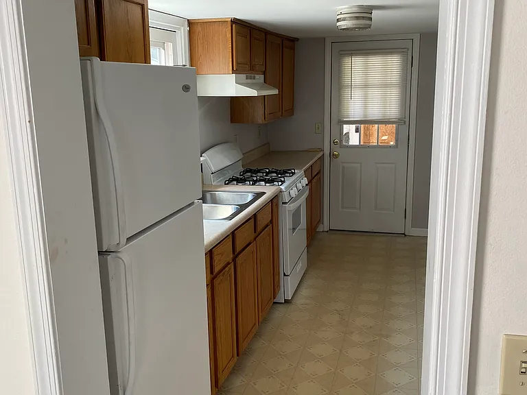 29 S Melcher St #2 — Photo 5