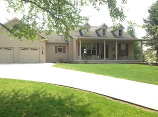 432 S 3rd St, Carson City, MI 48811