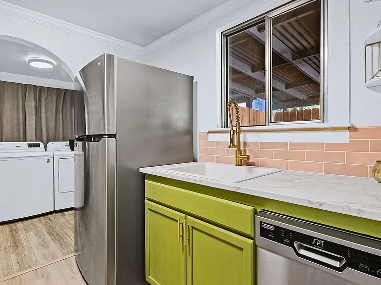 2912 W Bella St — Photo 11