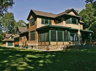 113 Lower Flying Point Rd, Freeport, ME 04032