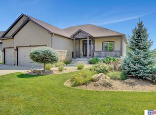 2931 Ridgegate Dr, Lincoln, NE 68516