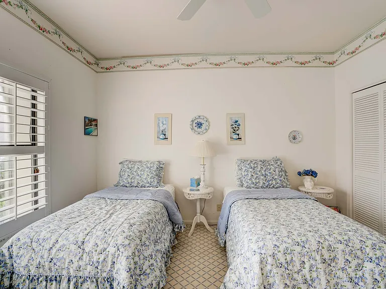 3518 Lantern Bay Dr — Photo 2