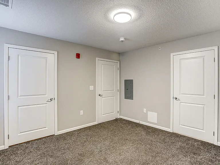 Atz Bedroom
