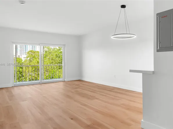 2929 Point East Dr APT A303, Aventura, FL 33160
