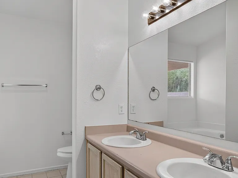 9890 E Shadow Glen Ct — Photo 16