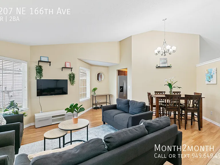 1207 NE 166th Ave — Photo 3