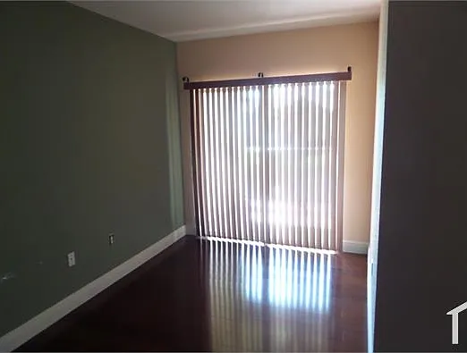 1907 Belmont Ln #1907 — Photo 8
