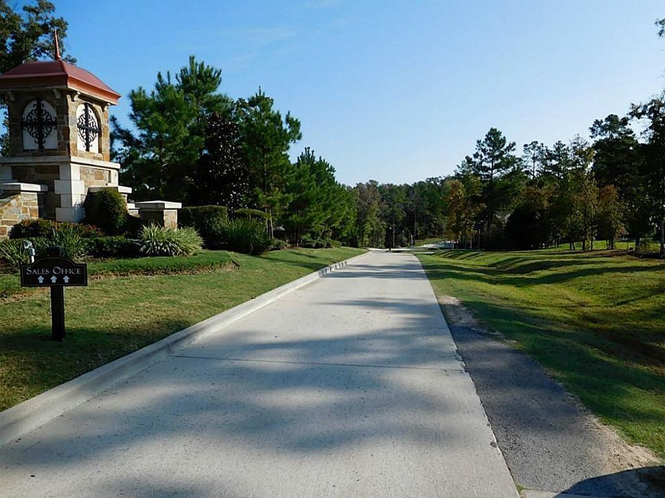1st image of 9566 Longmire Oaks Dr
