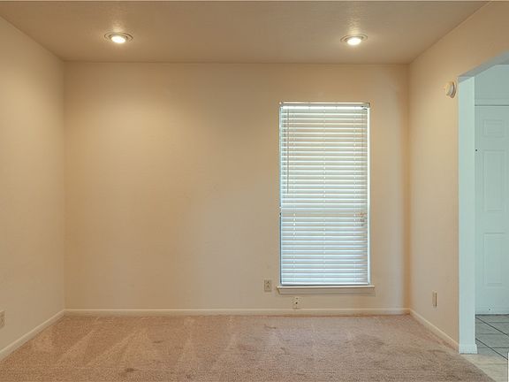 5th image of 3318 Sungate Dr