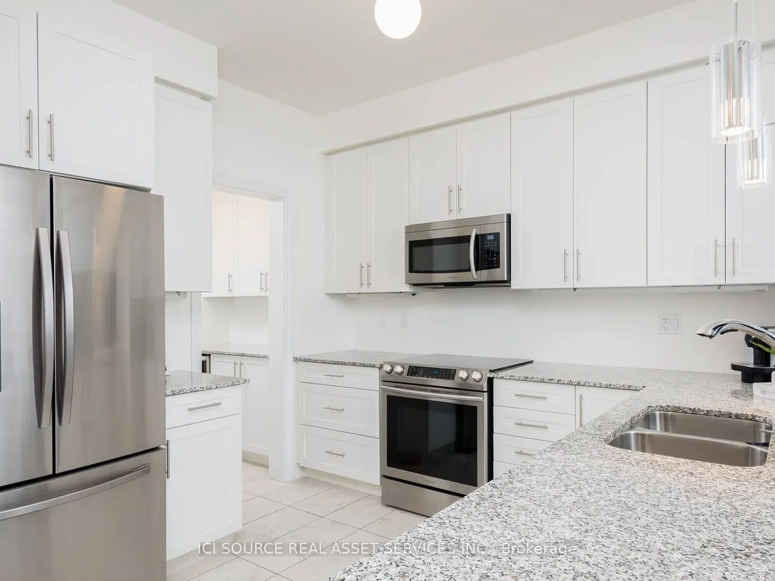 3 bed, $3,700 — Photo 3