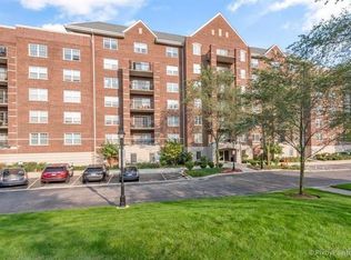 410 W Mahogany Ct UNIT 507, Palatine, IL 60067