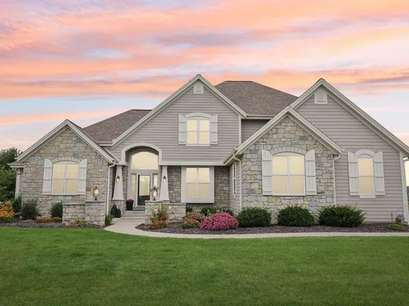 1609 Whistling Hill CIRCLE, Hartland, WI 53029
