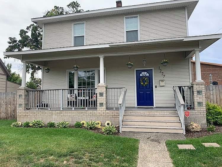 1st image of 1227 W Carlisle Ave