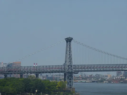 Rented by LDMI Realty Group LLC | media 21