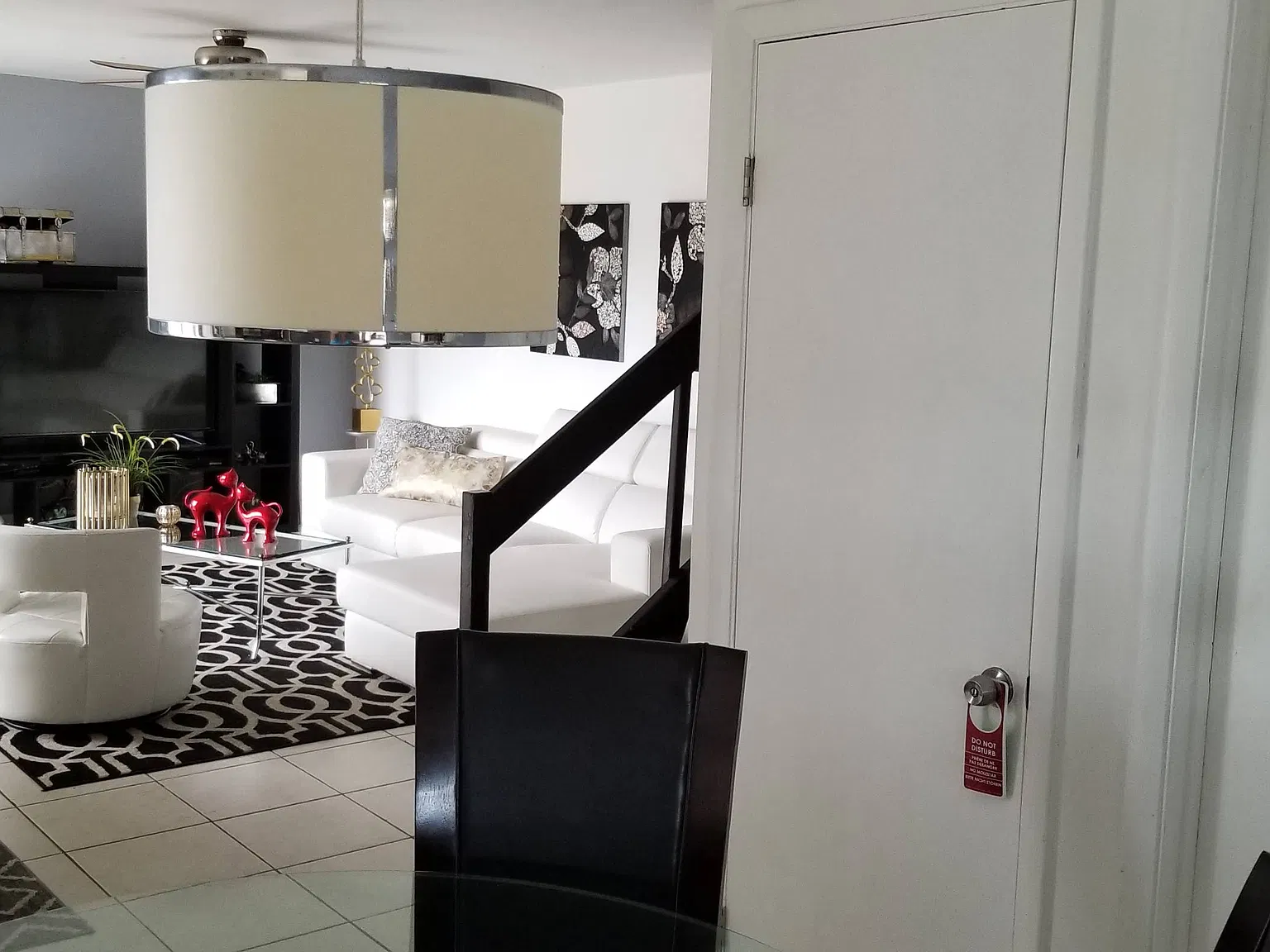 3 bed, 2.5 bath, 1654 sqft, $3,100 — Photo 4