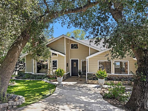 3rd image of 20462 Pine Rd