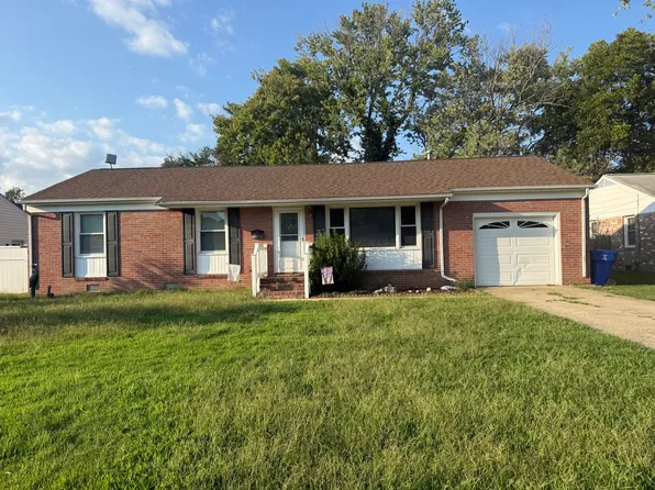 178 Emerson Cir, Newport News, VA 23602