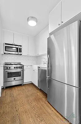 Rented by Mirador Real Estate | media 15