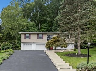 6 Bacon Hill Rd, Pleasantville, NY 10570