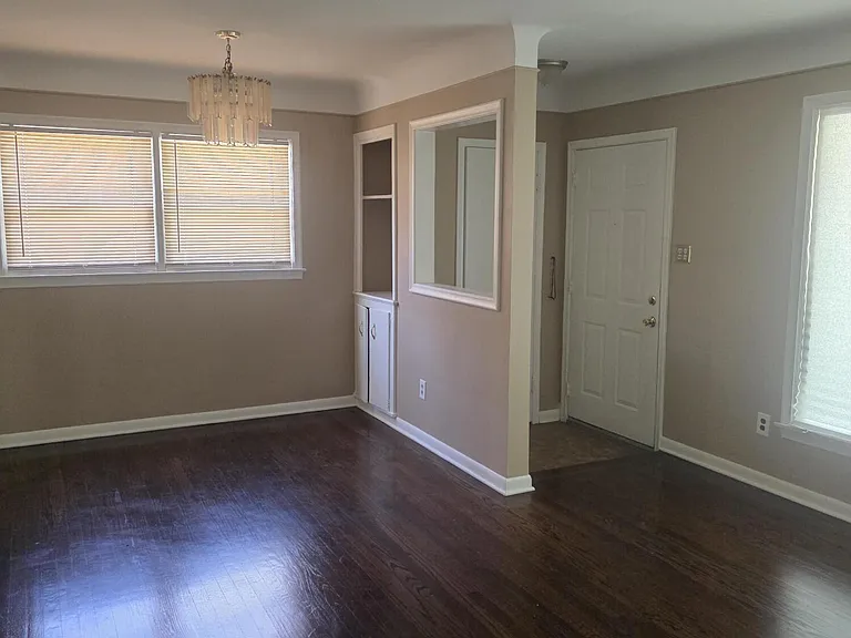 24051 Geneva St — Photo 17