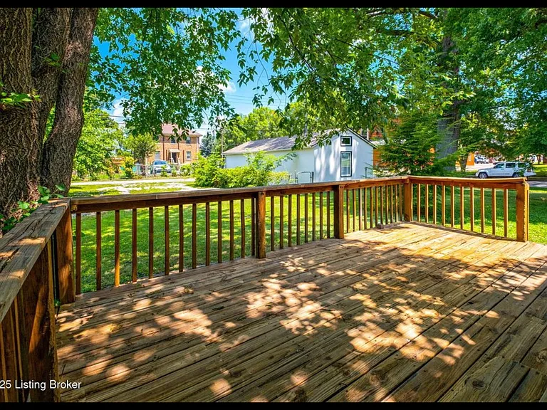 639 Harrison Ave — Photo 24