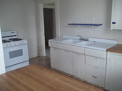 2nd image of 1211 NW 42nd St