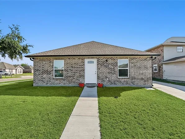 9112 Gladiators St, Chalmette, LA 70043