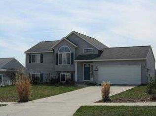 11542 Barnsley Rd SE, Lowell, MI 49331