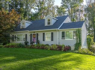 12 Sterling Ave, Mendham, NJ 07945