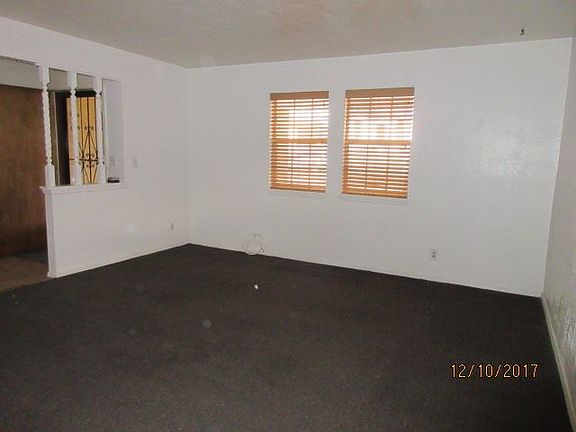 3rd image of 2414 Pittsburg Ave